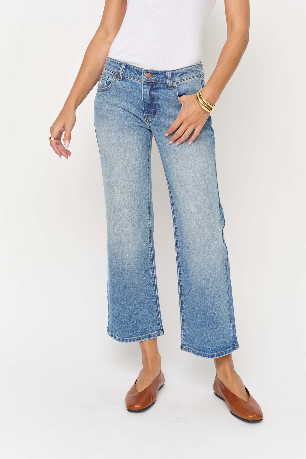 Evelyn Low Rise Wide Leg Crop Classic Worn Indigo