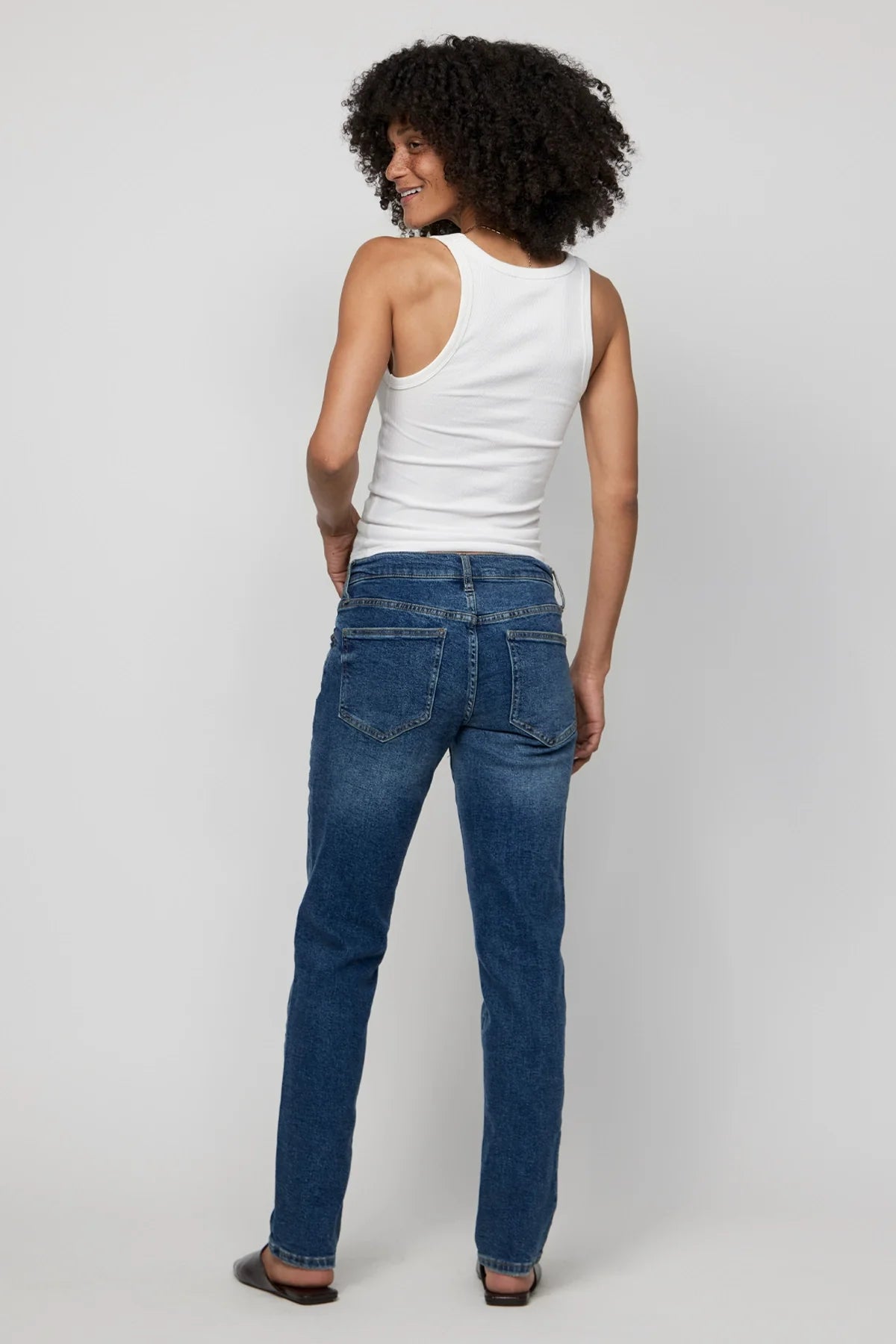 Chester Low Rise Slim Straight Dark Aged Vintage