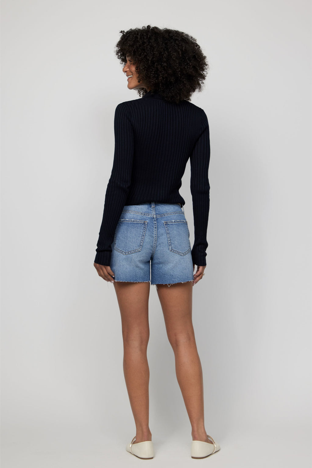 Bedford High Rise Short Indigo Medium Bright