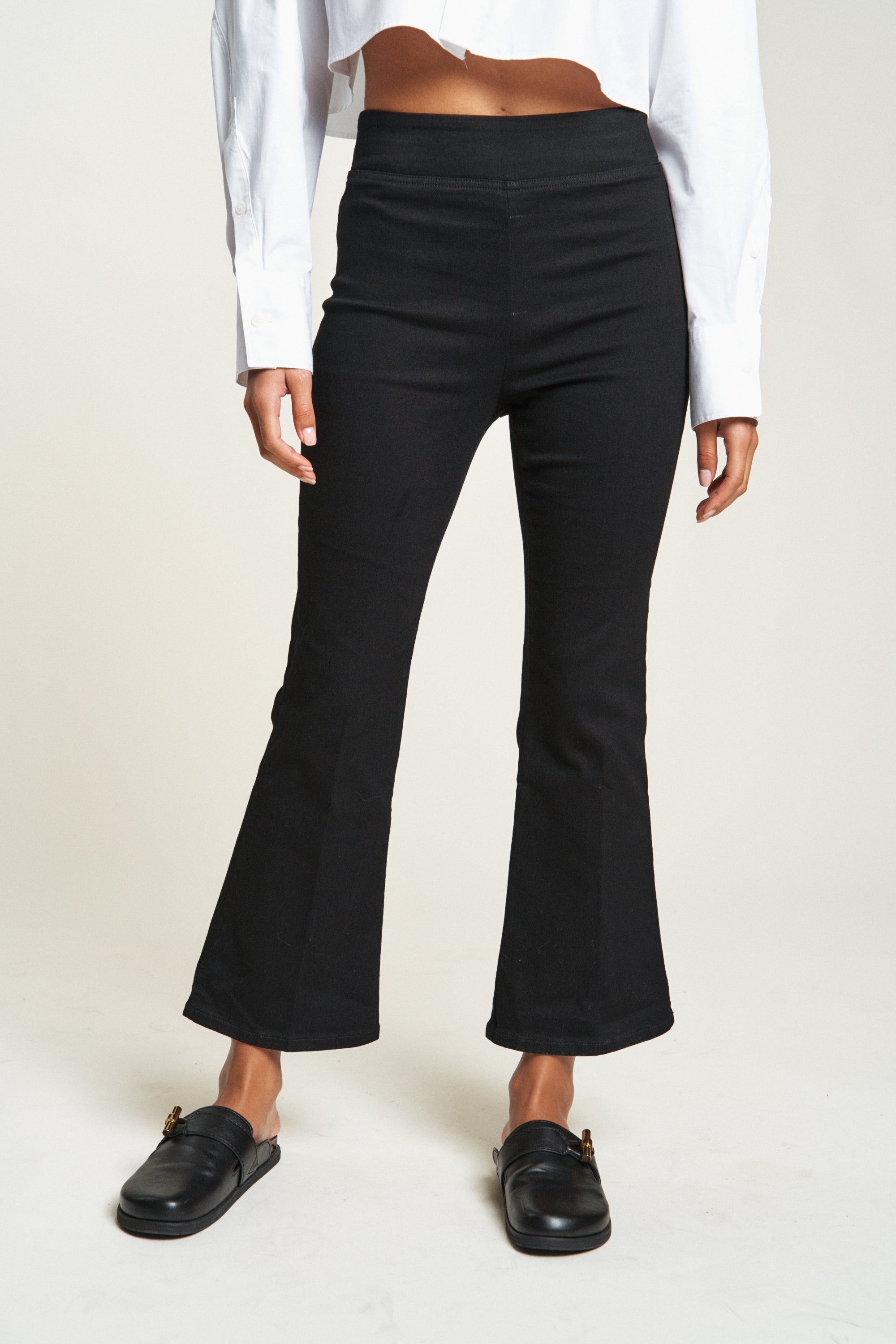 Roxbury High Rise Flare Black