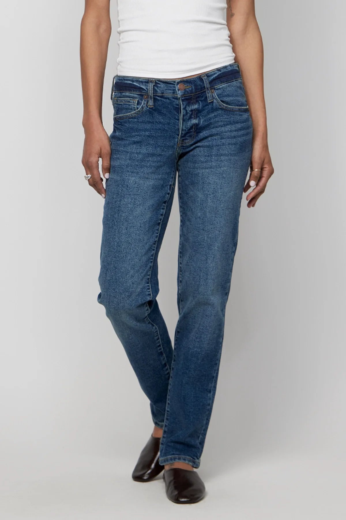 Chester Low Rise Slim Straight Dark Aged Vintage