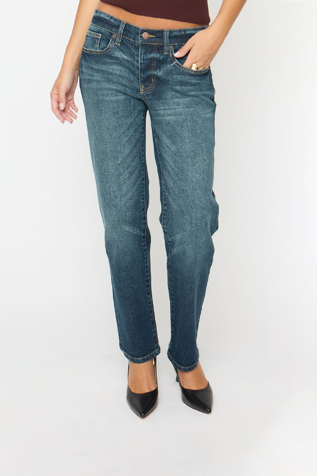 Chester Low Rise Slim Straight Dark Aged Vintage