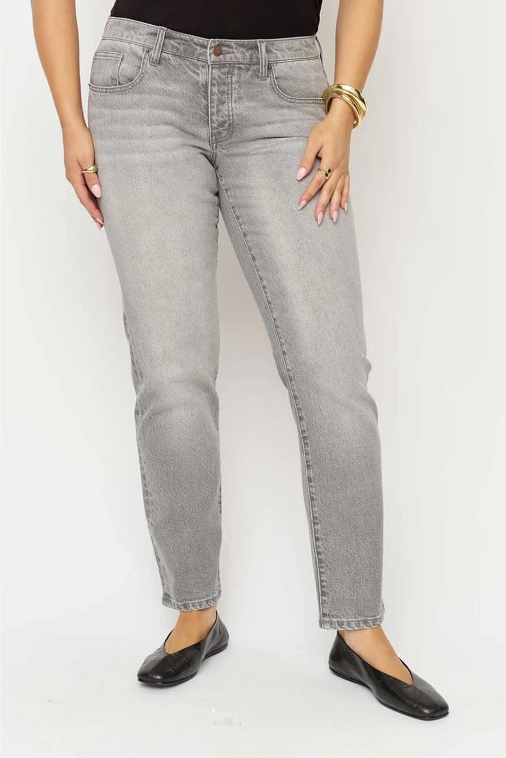Chester Low Rise Slim Straight Medium Grey Worn