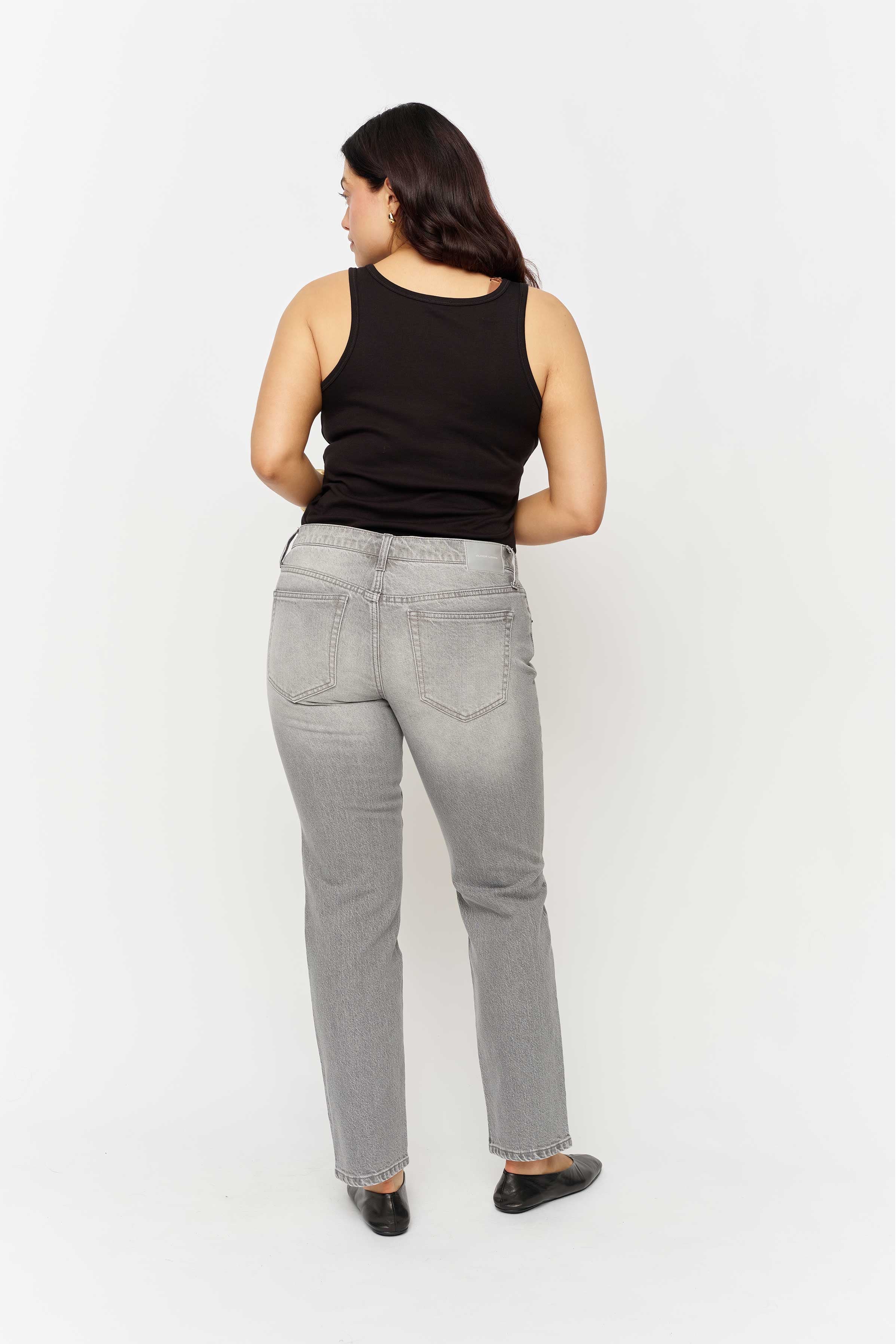 Chester Low Rise Slim Straight Medium Grey Worn