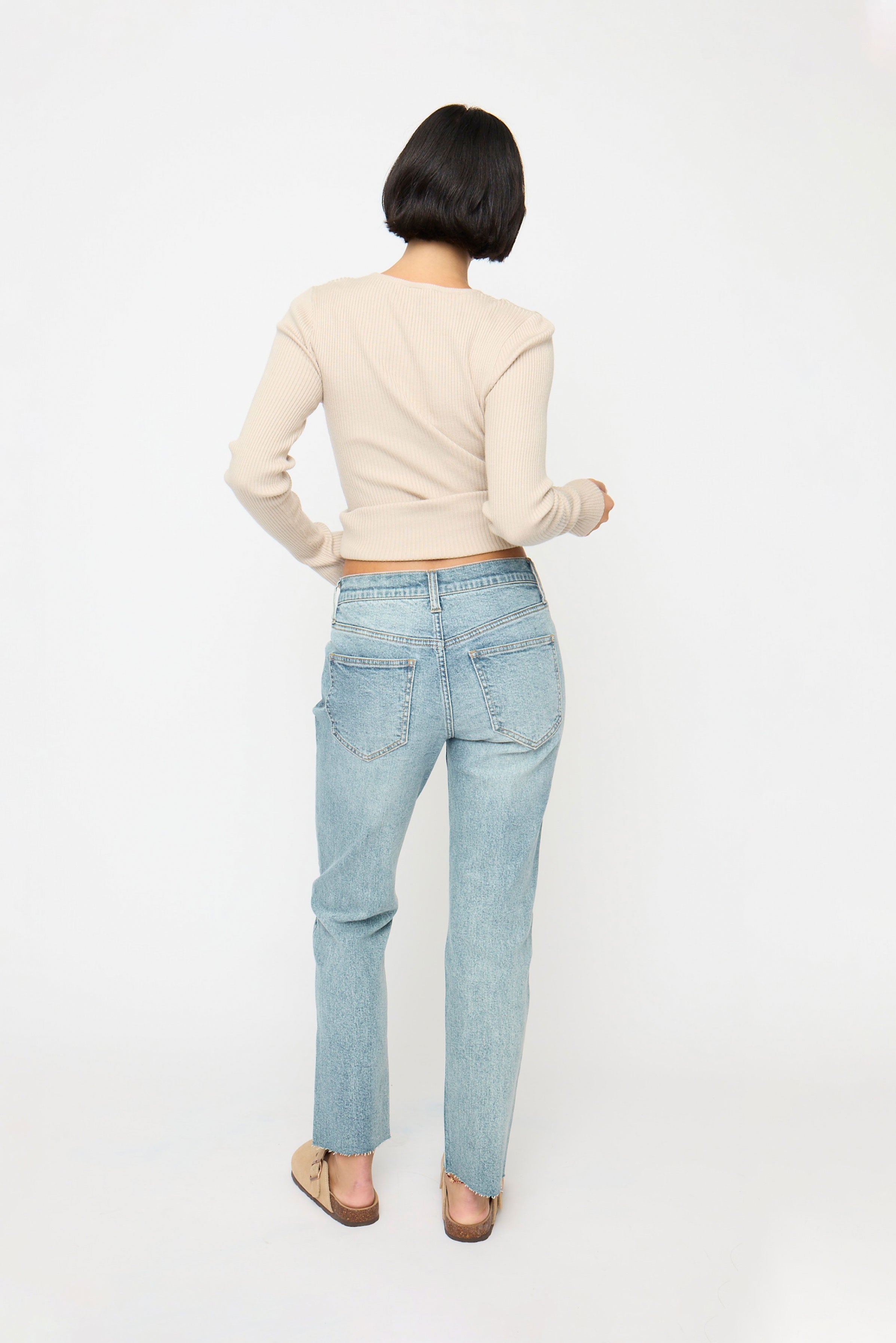 Crosby Mid Rise Relaxed Taper Classic Light Vintage