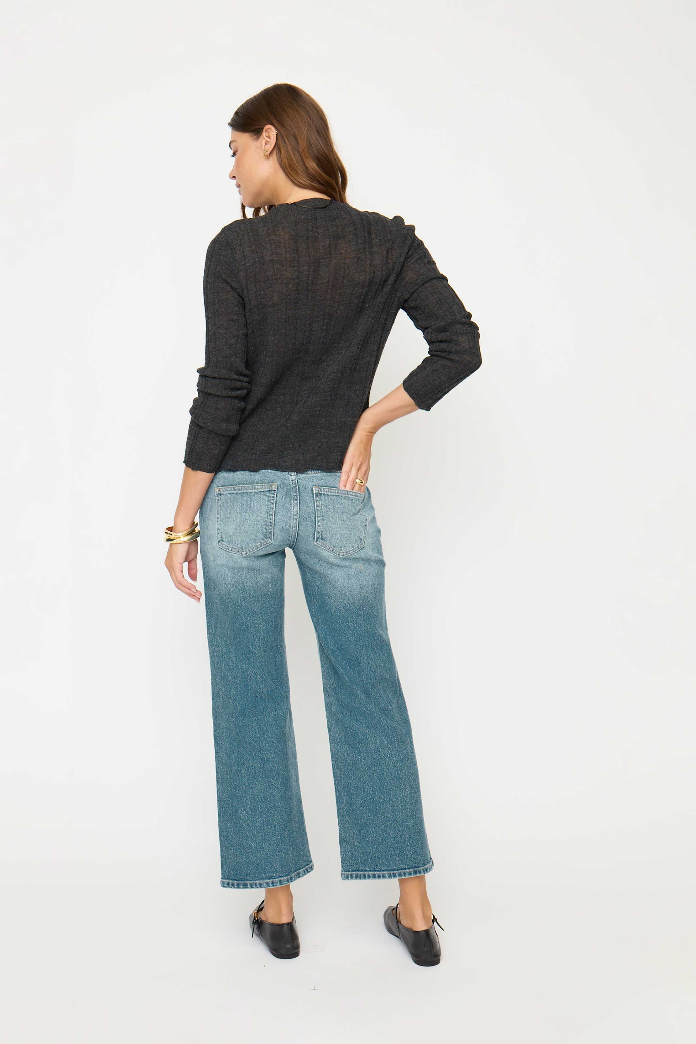 Evelyn Low Rise Wide Leg Crop Bright Blue Worn