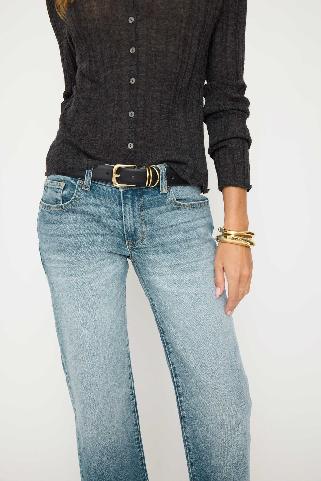 Evelyn Low Rise Wide Leg Crop Bright Blue Worn