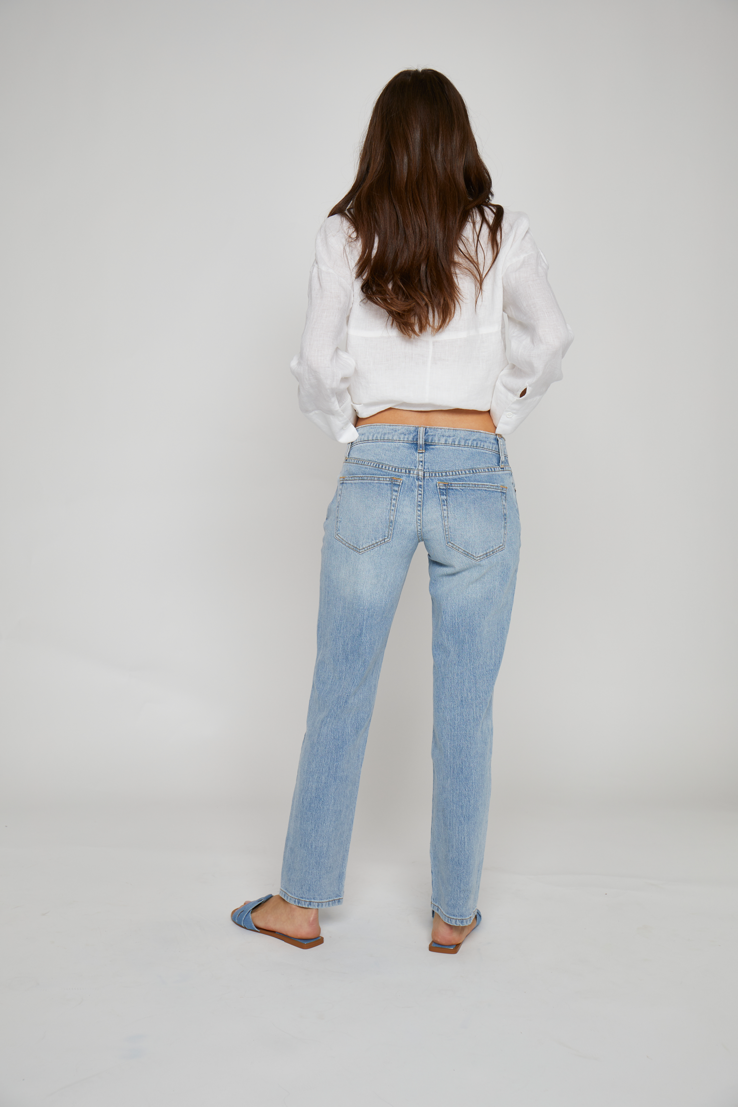 Chester Low Rise Slim Straight Light Indigo Worn