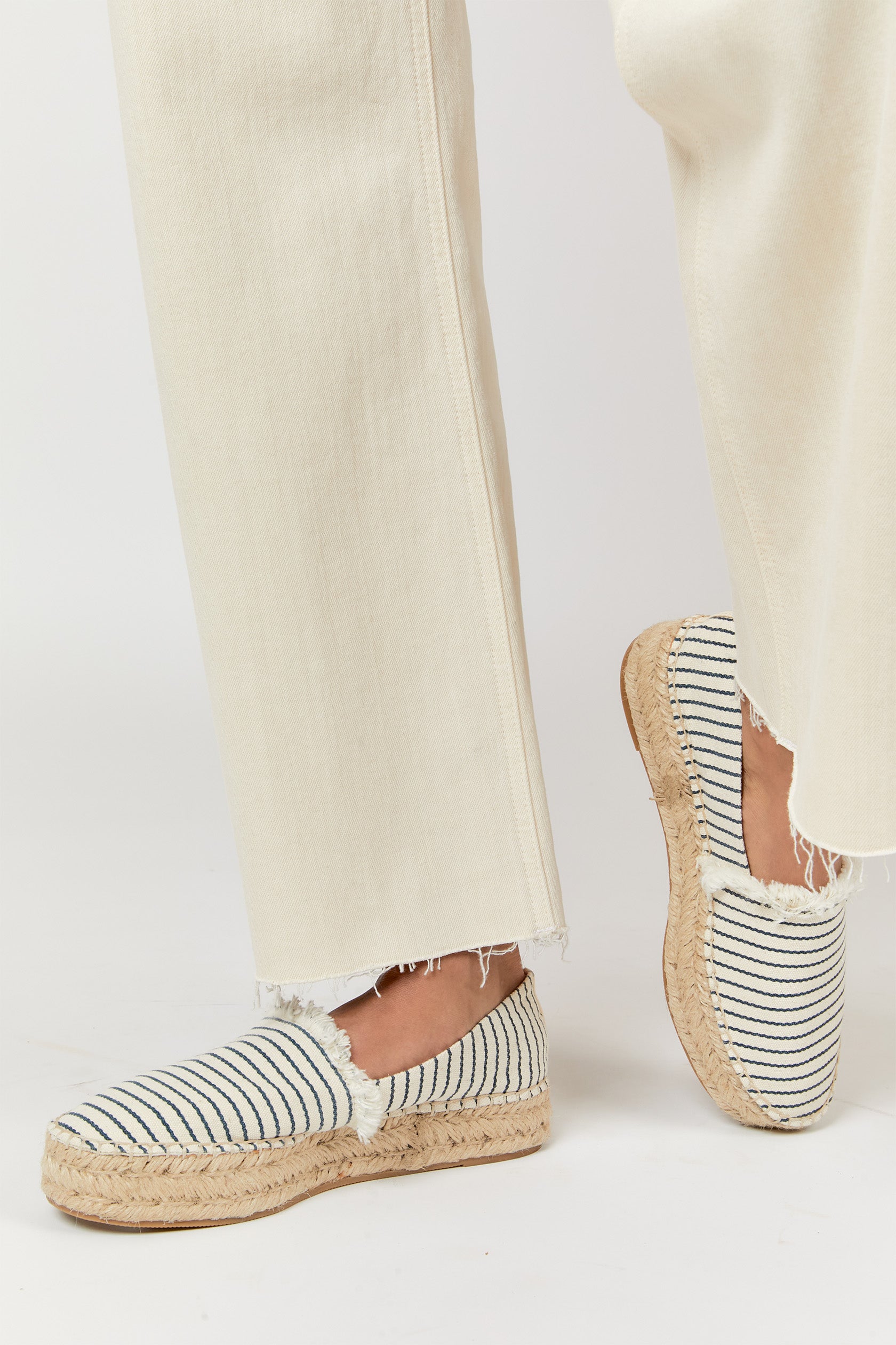 Aberdeen High Rise Wide Leg Crop Sculpt+ Ecru